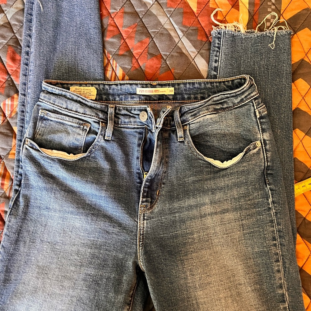 Levis 721 highrise jeans